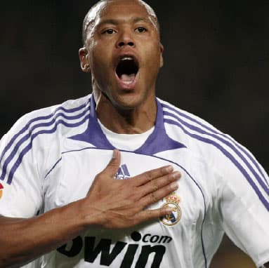 Júlio Baptista